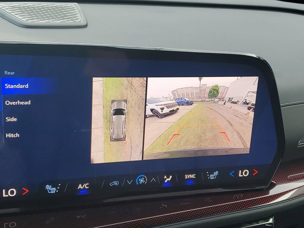 New 2026 Chevrolet Traverse Z71 w/ Enhanced Driving Package image 26