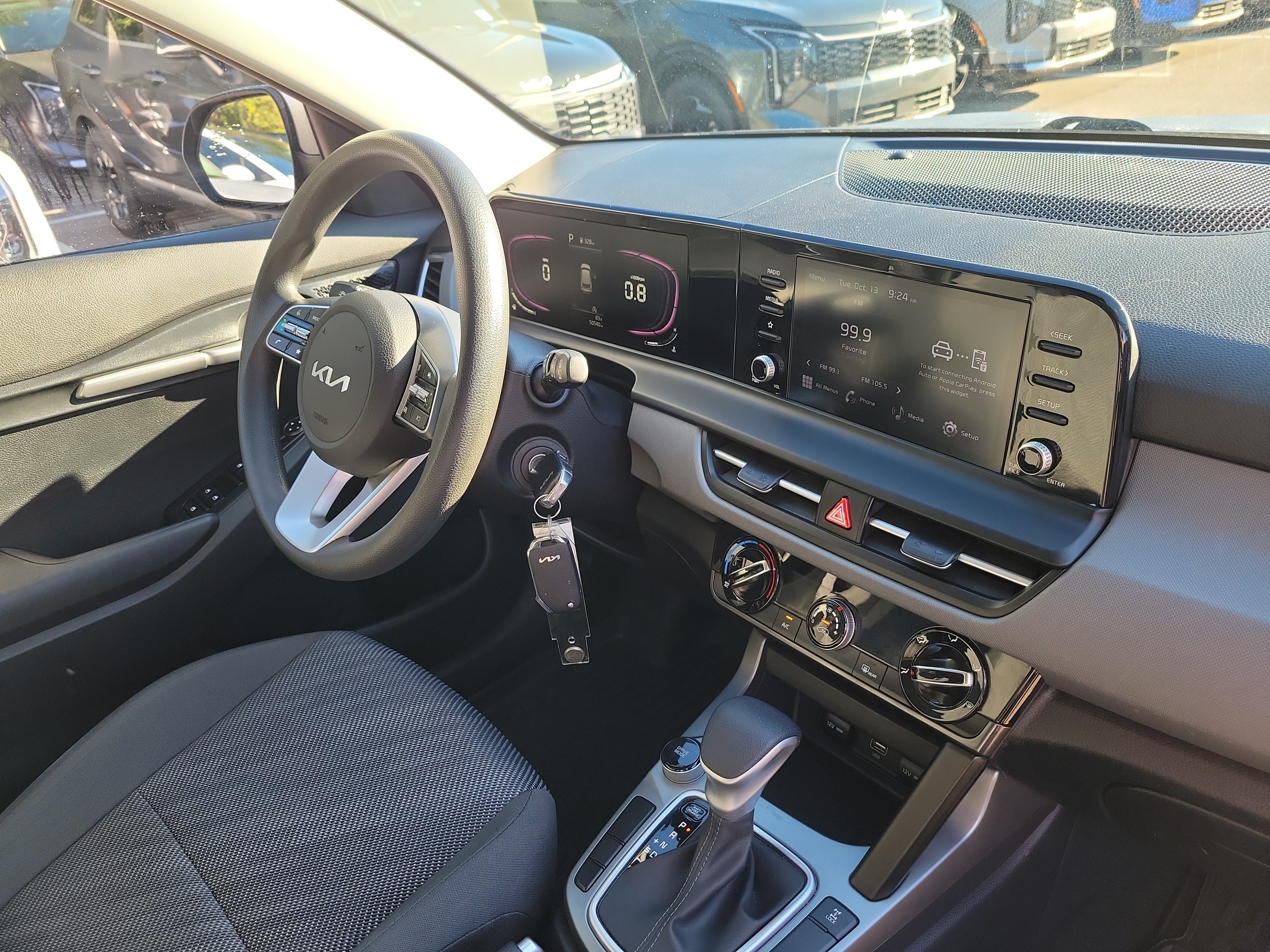 Used 2024 Kia Seltos LX AWD/4WD image 6