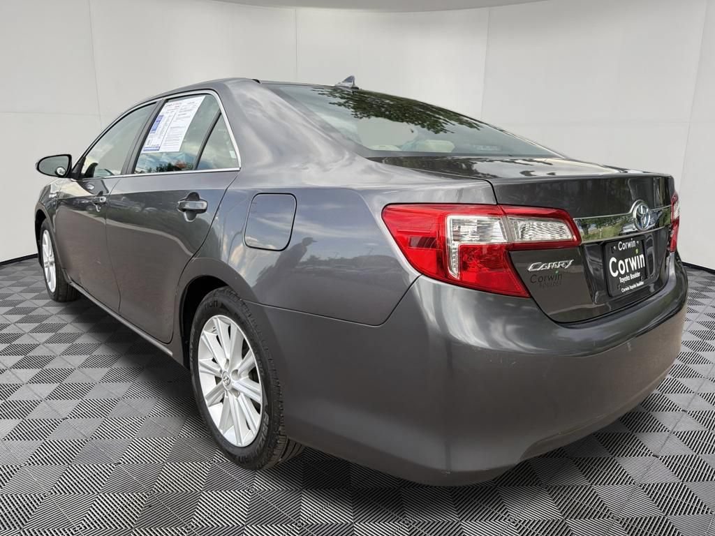 Used 2014 Toyota Camry XLE w/ Leather Package FWD image 5