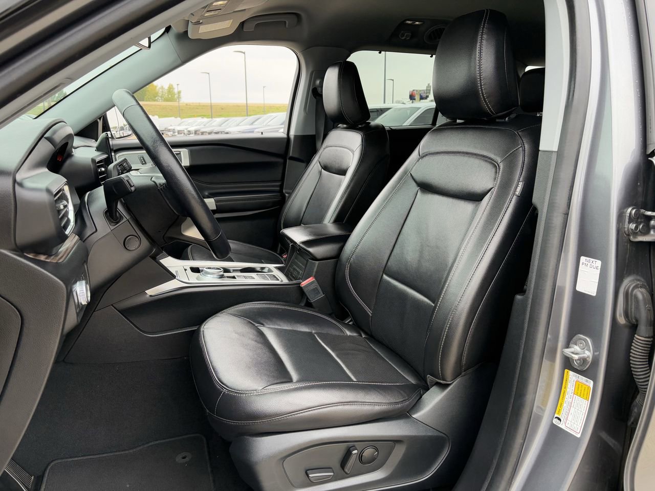 Used 2022 Ford Explorer Limited w/ Equipment Group 301A image 26