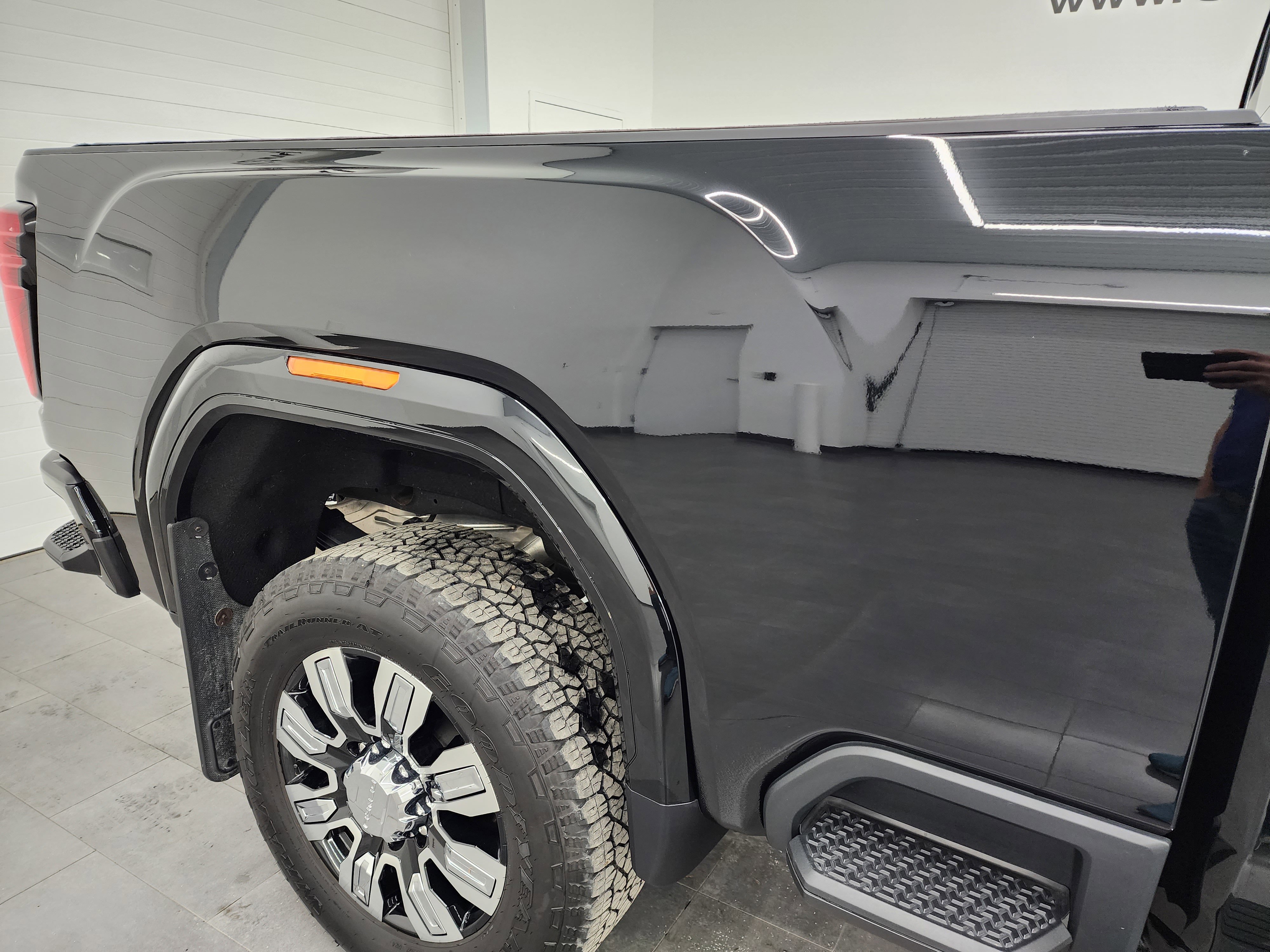 Used 2024 GMC Sierra 2500 Denali w/ Denali Reserve Package image 29