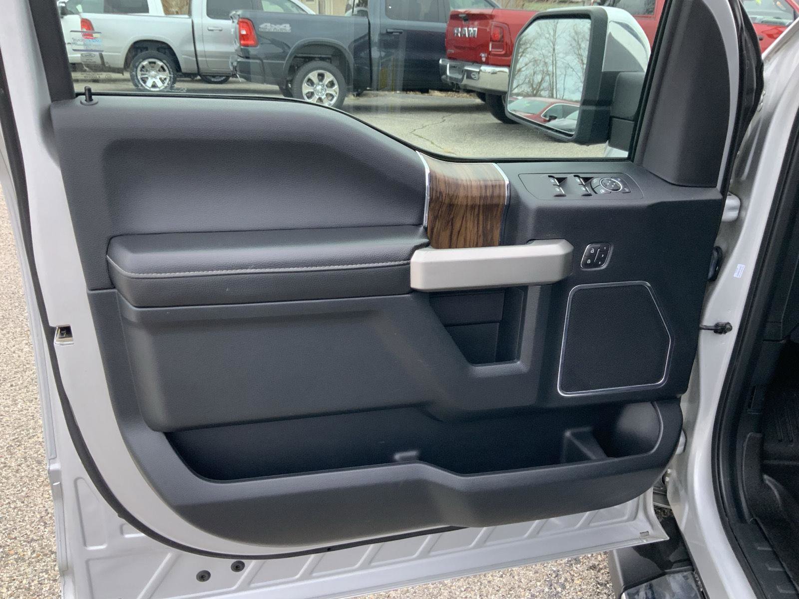 Used 2019 Ford F150 Lariat image 25