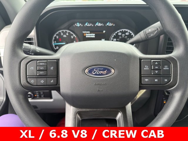 New 2026 Ford F250 XL w/ XL Chrome Package image 24