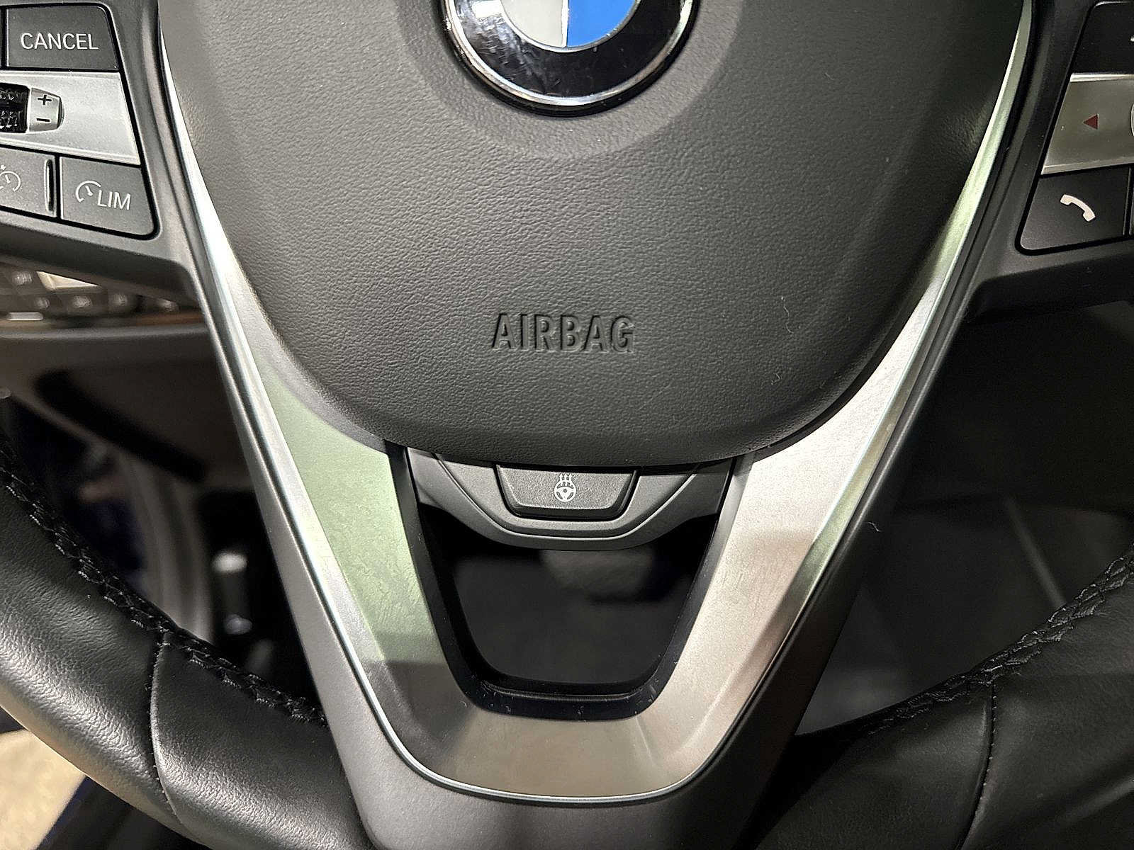 Used 2024 BMW 330i xDrive Sedan w/ Premium Package AWD/4WD image 32