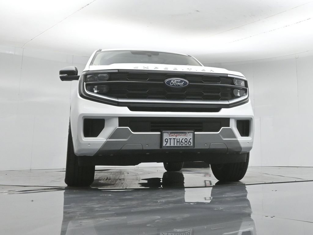 Certified 2025 Ford Expedition Platinum AWD/4WD image 56