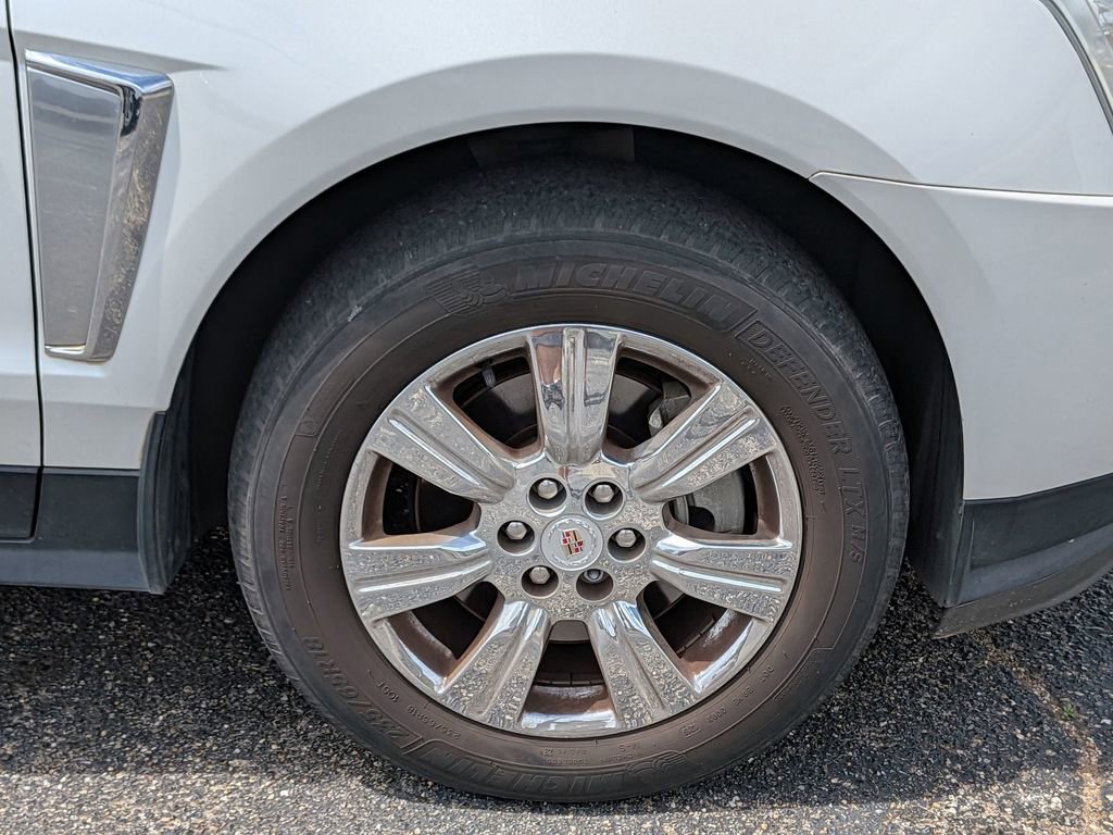 Used 2015 Cadillac SRX Luxury image 10