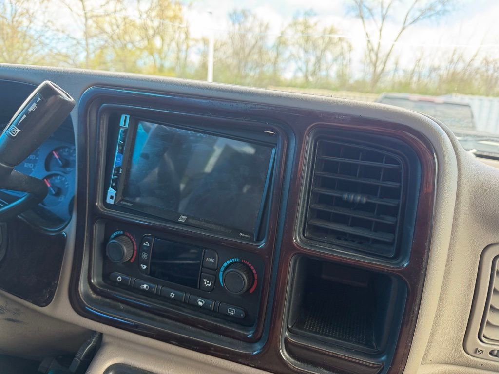 Used 2003 Chevrolet Silverado 2500 LT AWD/4WD image 11