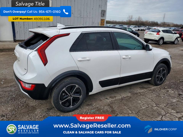 Used 2024 Kia Niro LX FWD image 4