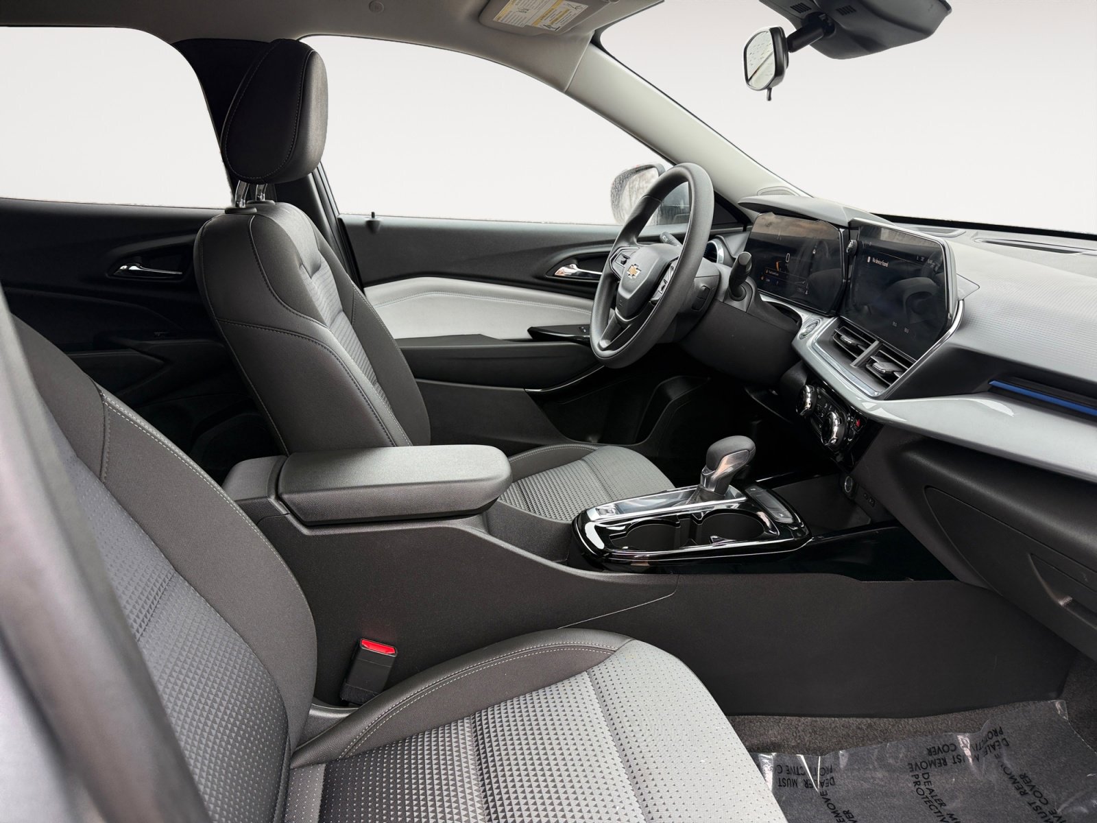 Used 2024 Chevrolet Trax LT image 15
