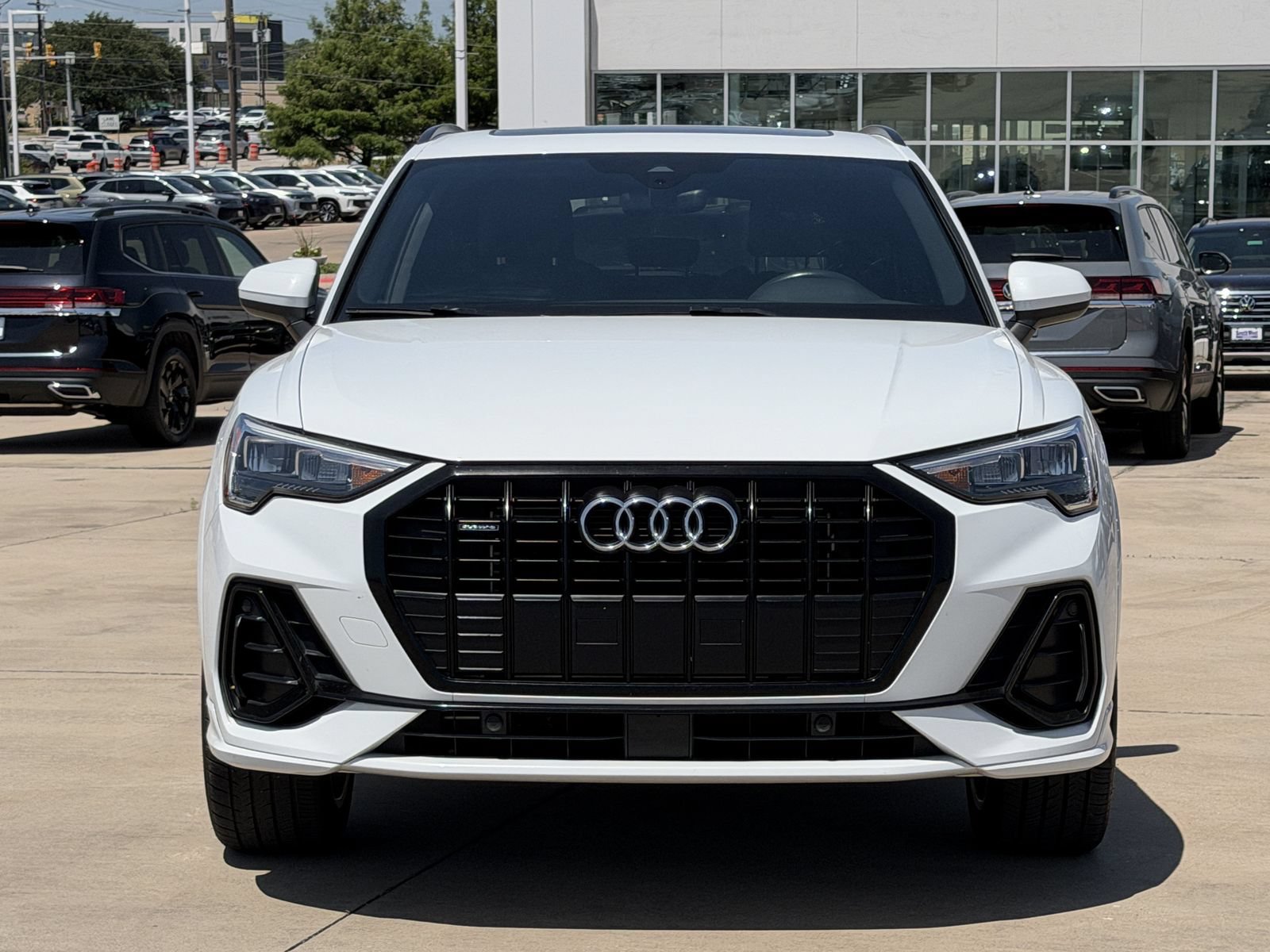 Used 2021 Audi Q3 2.0T Premium w/ 20" Wheel Package AWD/4WD image 9