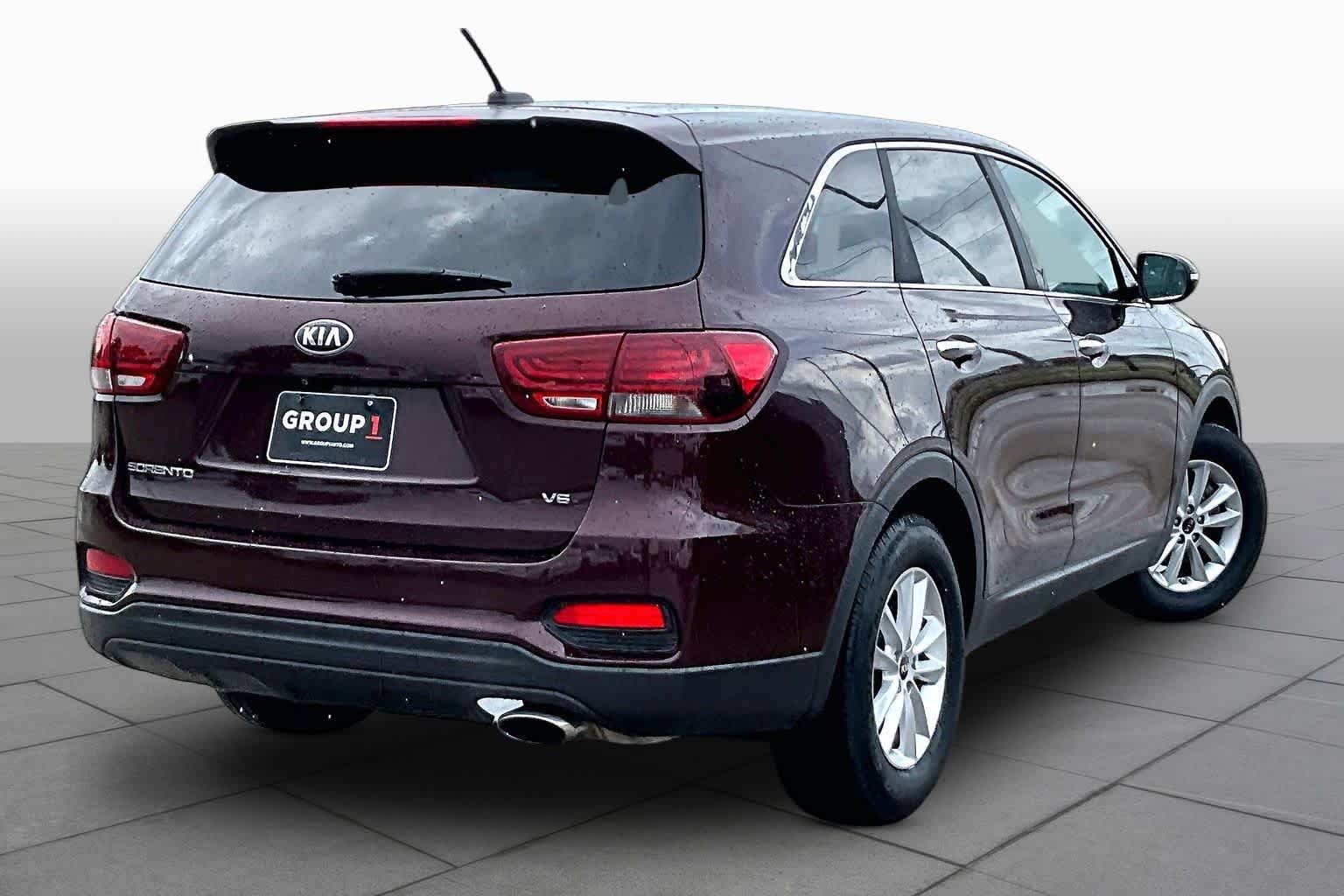 Used 2020 Kia Sorento FWD V6 image 13