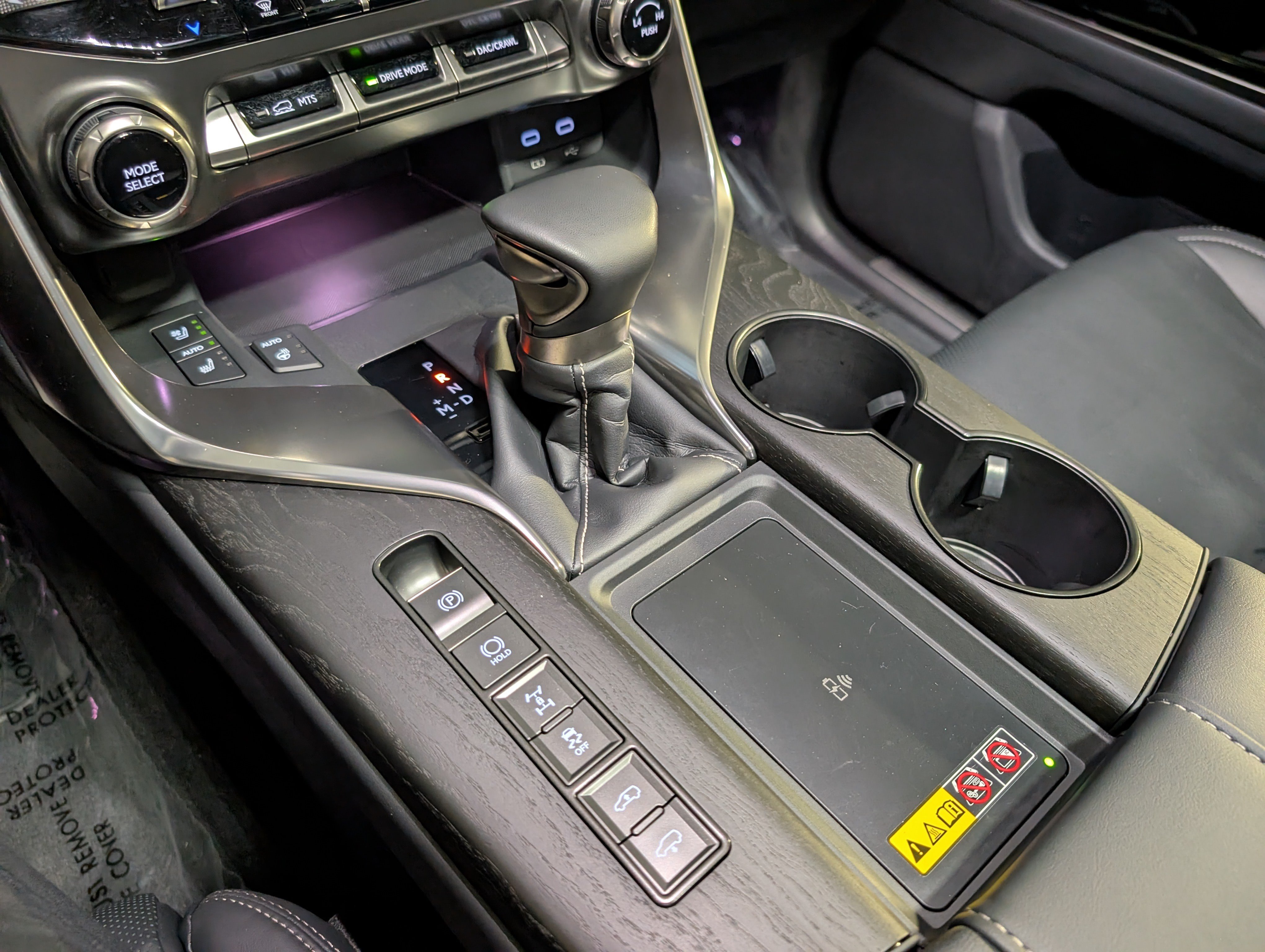 Used 2025 Lexus LX 600 4WD w/ Appearance Package image 41