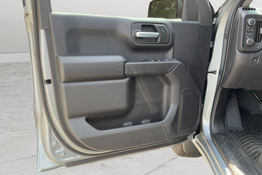 New 2026 Chevrolet Silverado 1500 Custom AWD/4WD image 9