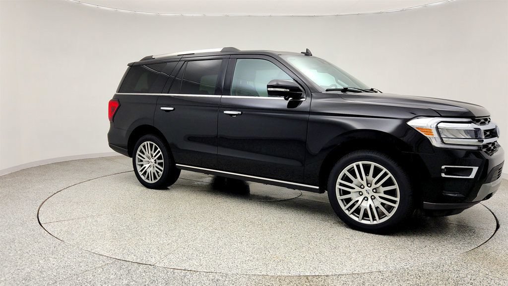 Used 2023 Ford Expedition Limited AWD/4WD image 3