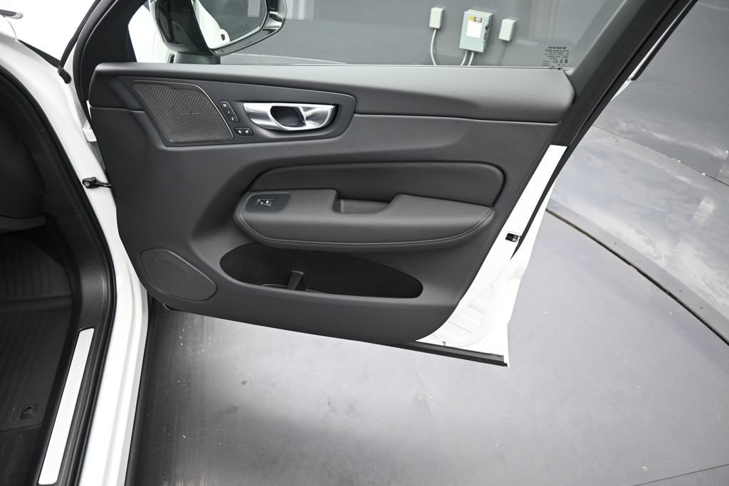 New 2027 Volvo XC60 T8 Ultra AWD/4WD image 22