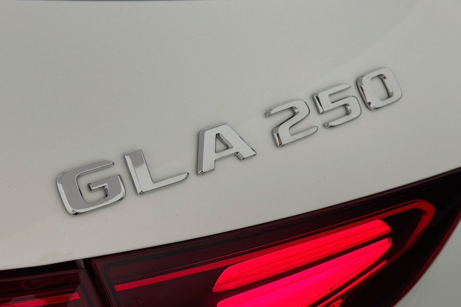 New 2026 Mercedes-Benz GLA 250 image 8
