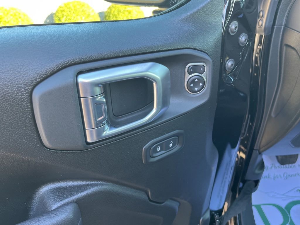 New 2026 Jeep Wrangler Unlimited Rubicon image 17