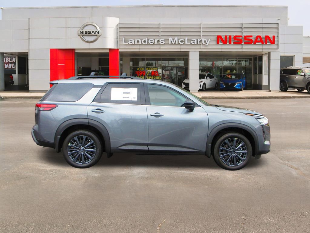 New 2026 Nissan Pathfinder SL w/ SL Premium Package image 2