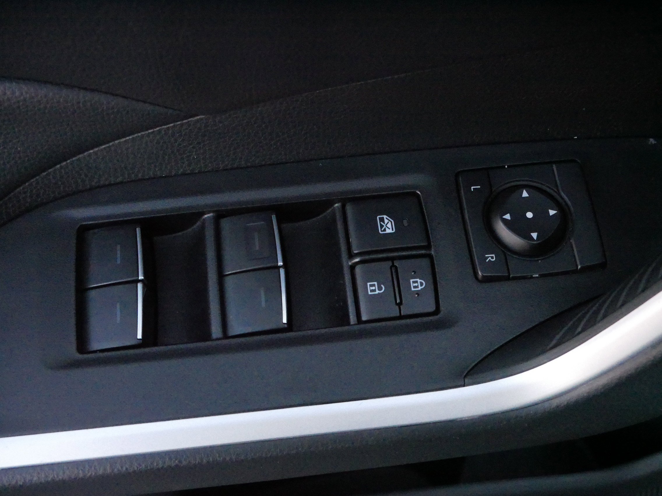 Certified 2025 Toyota RAV4 XLE image 20