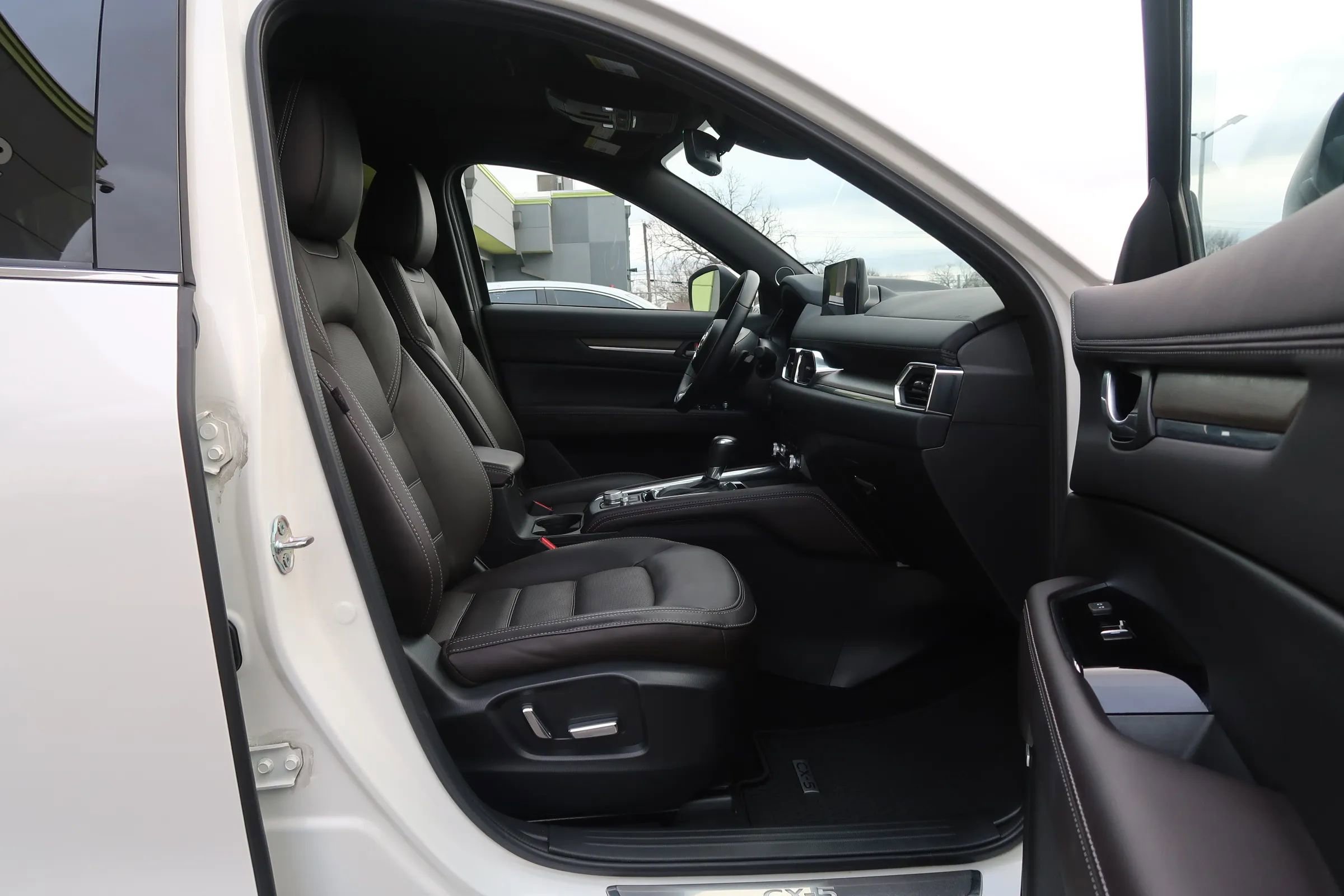 Used 2025 MAZDA CX-5 Signature image 25