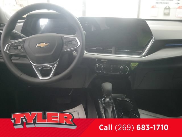 New 2026 Chevrolet Trax LT w/ Driver Confidence Package FWD image 39