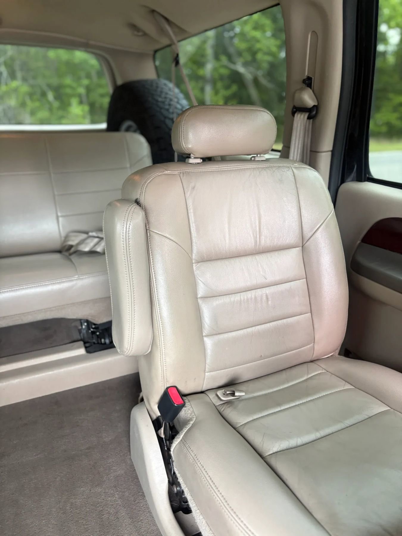 Used 2004 Ford Excursion Limited AWD/4WD image 35