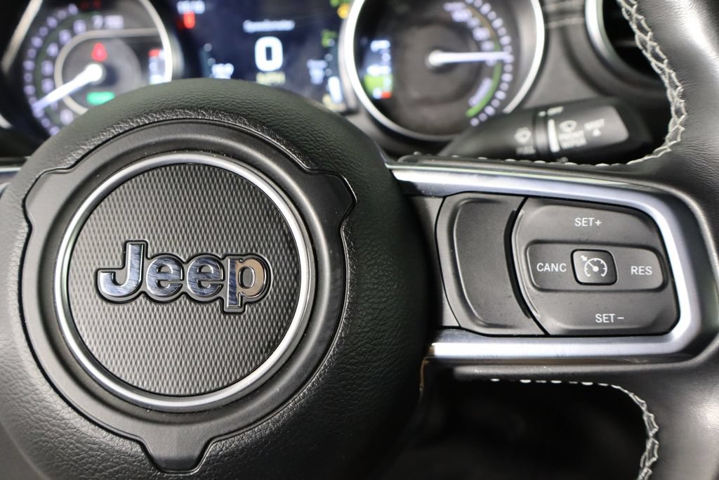 Used 2023 Jeep Wrangler Unlimited Sahara w/ Cold Weather Group AWD/4WD image 10