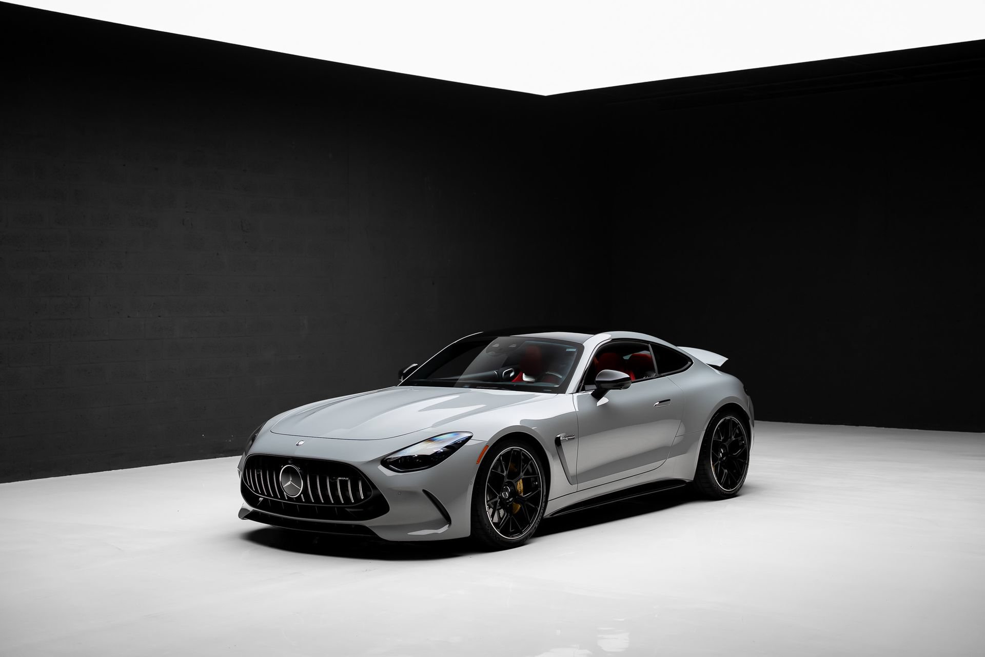 Used 2025 Mercedes-Benz AMG GT 55 image 4