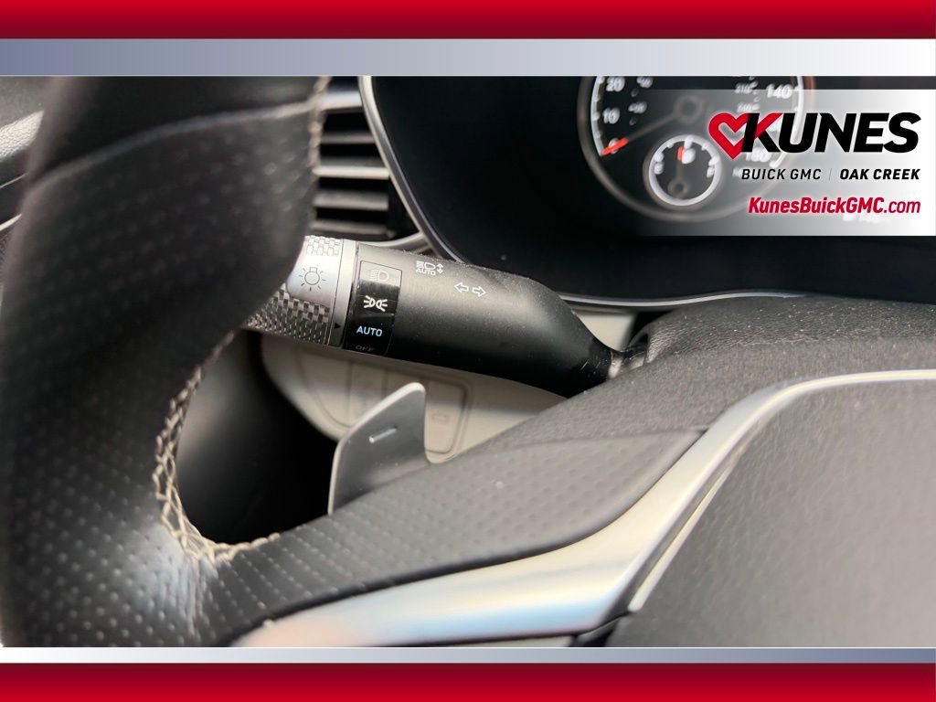 Used 2025 Genesis G70 2.5T AWD/4WD image 15