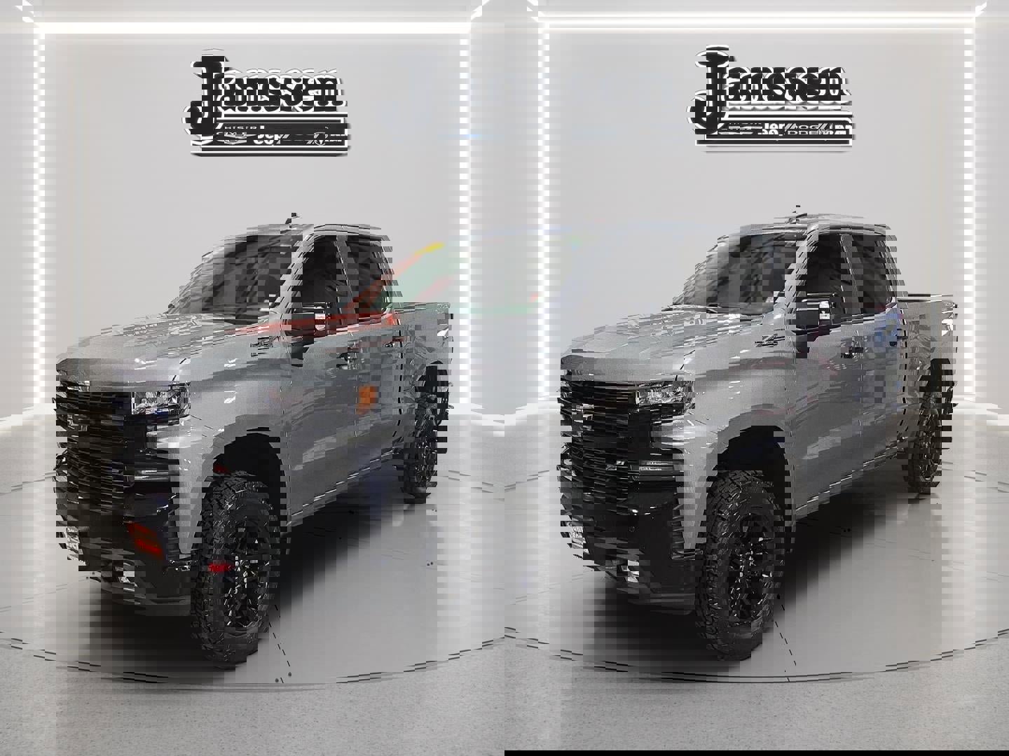 Used 2021 Chevrolet Silverado 1500 LT Trail Boss w/ Convenience Package II image 1