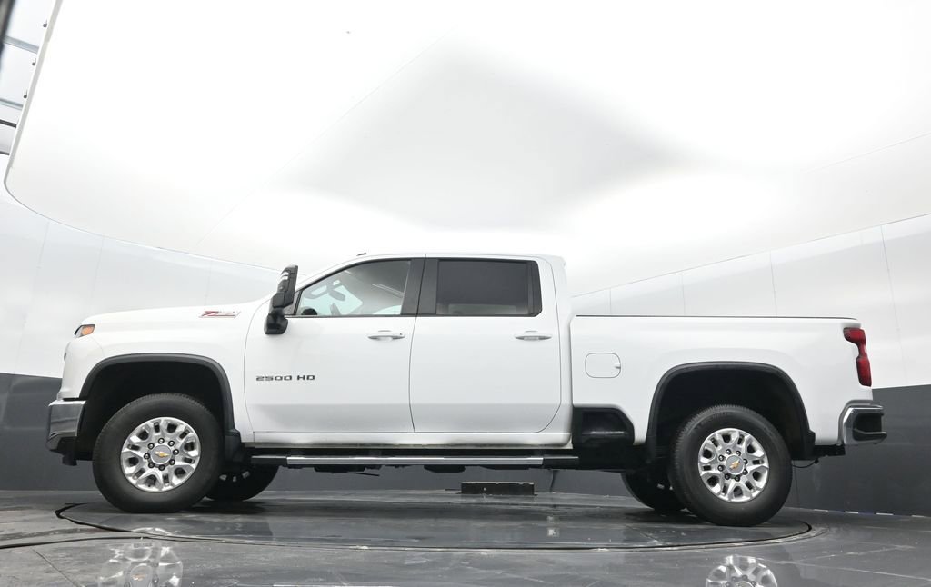 Used 2023 Chevrolet Silverado 2500 LT w/ Convenience Package image 31