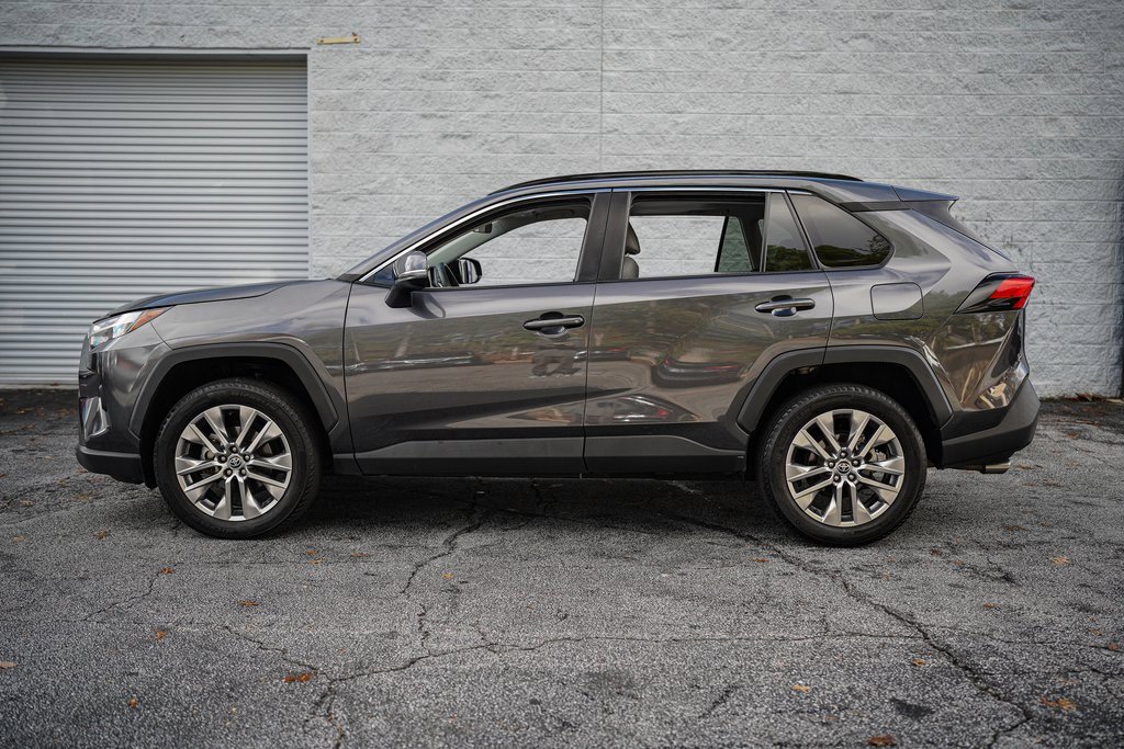 Used 2023 Toyota RAV4 XLE Premium image 9