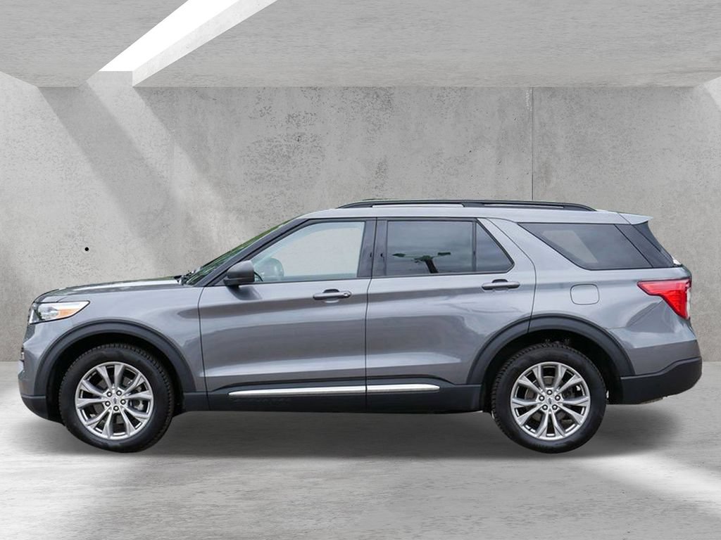 Certified 2023 Ford Explorer XLT w/ Equipment Group 202A AWD/4WD image 5
