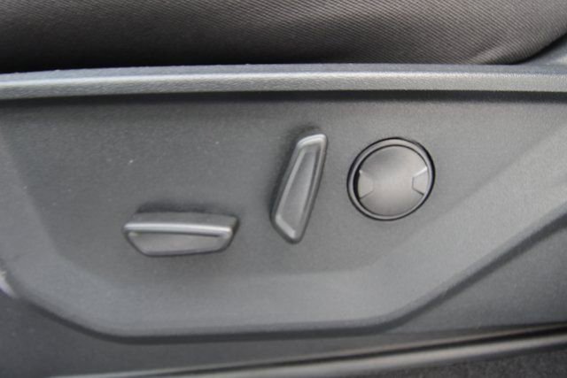 New 2026 Ford F150 XLT w/ Equipment Group 302A MID image 20