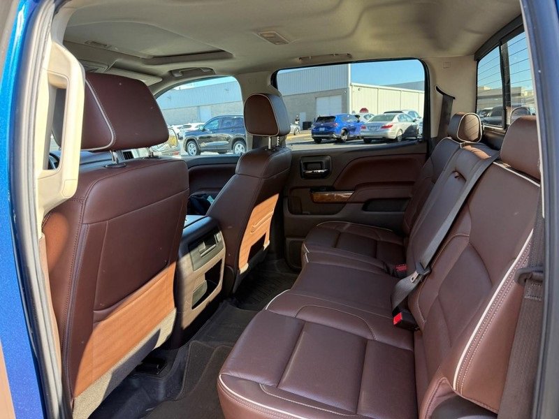 Used 2018 Chevrolet Silverado 1500 High Country image 11