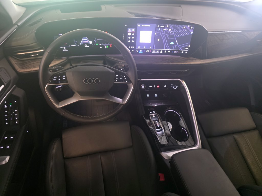 Certified 2025 Audi Q5 Premium AWD/4WD image 28