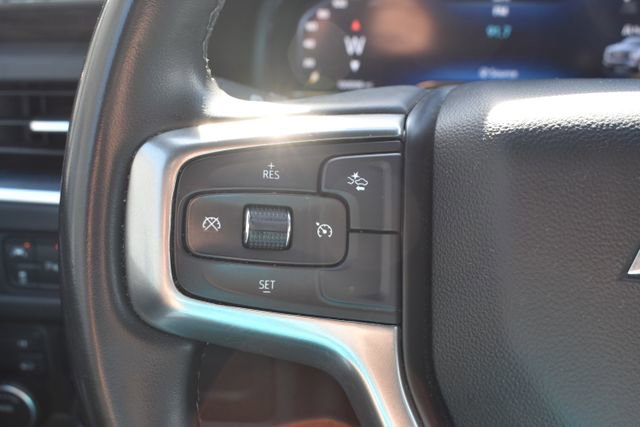 Used 2023 Chevrolet Suburban LT AWD/4WD image 23