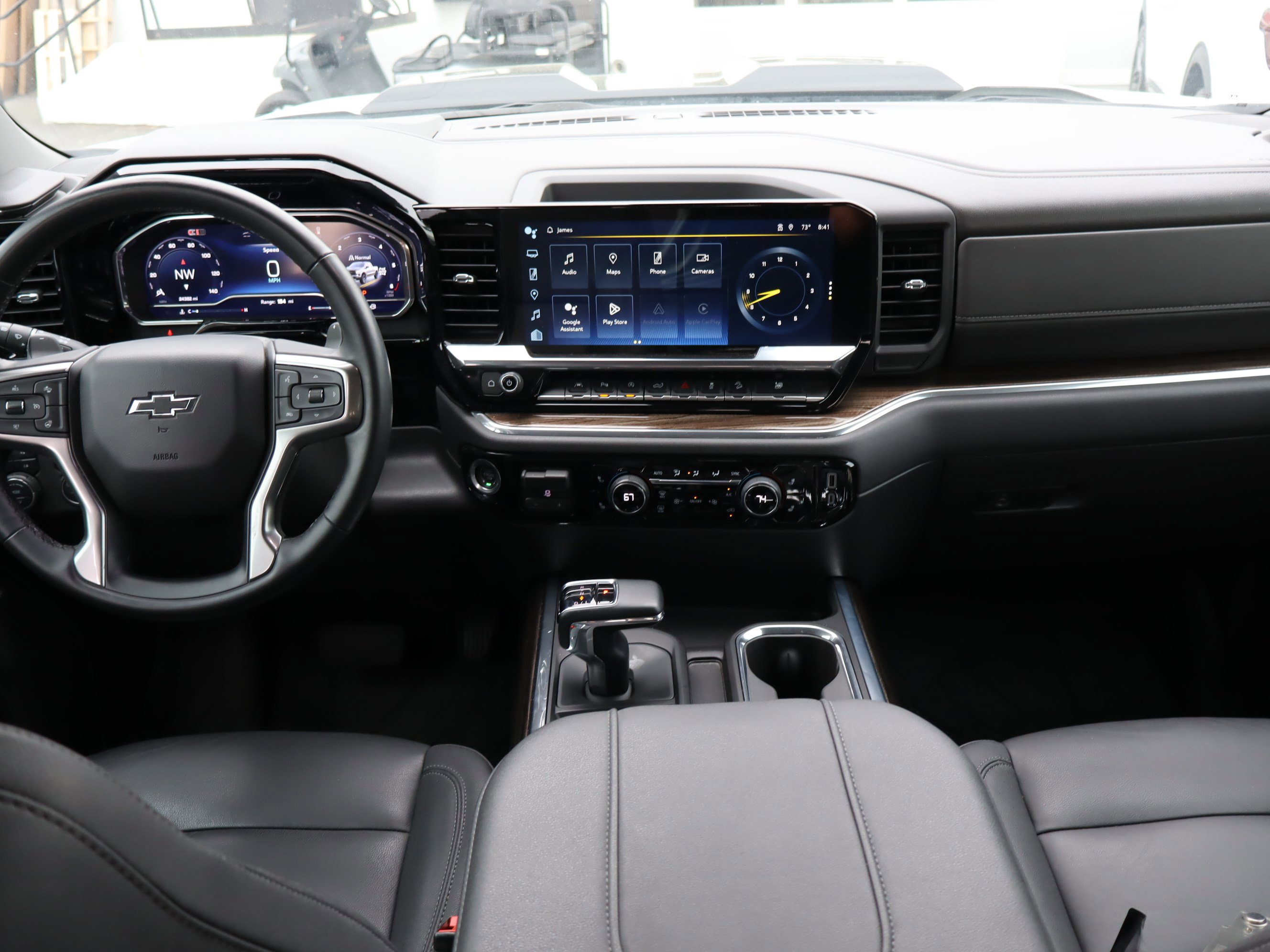 Used 2024 Chevrolet Silverado 1500 LT Trail Boss w/ LT Trail Boss Premium Package AWD/4WD image 17