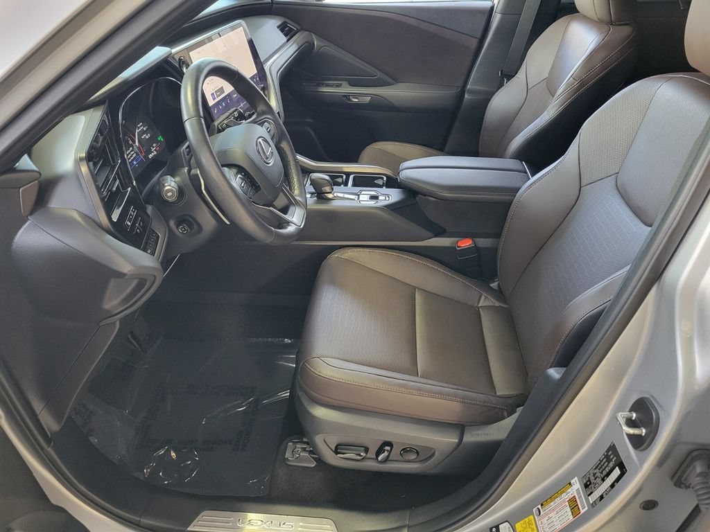 Certified 2025 Lexus TX 350 FWD w/ Technology Package image 10