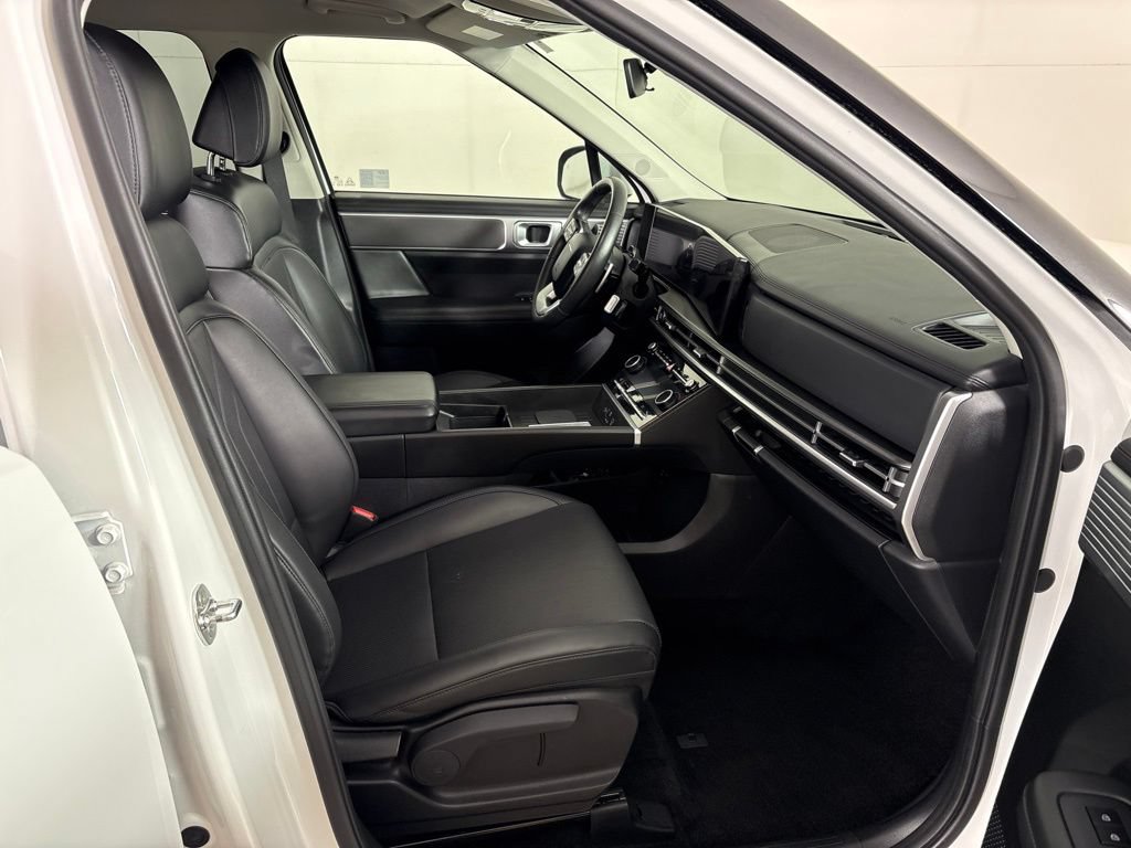 Used 2024 Hyundai Santa Fe SEL AWD/4WD image 16