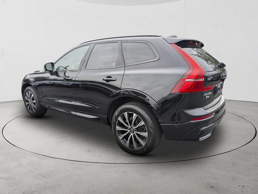 Certified 2024 Volvo XC60 B5 Plus w/ Protection Package Premier AWD/4WD image 7