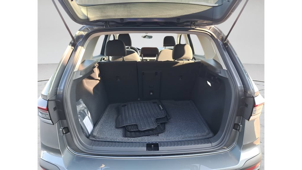 New 2025 Volkswagen Taos S AWD/4WD image 20