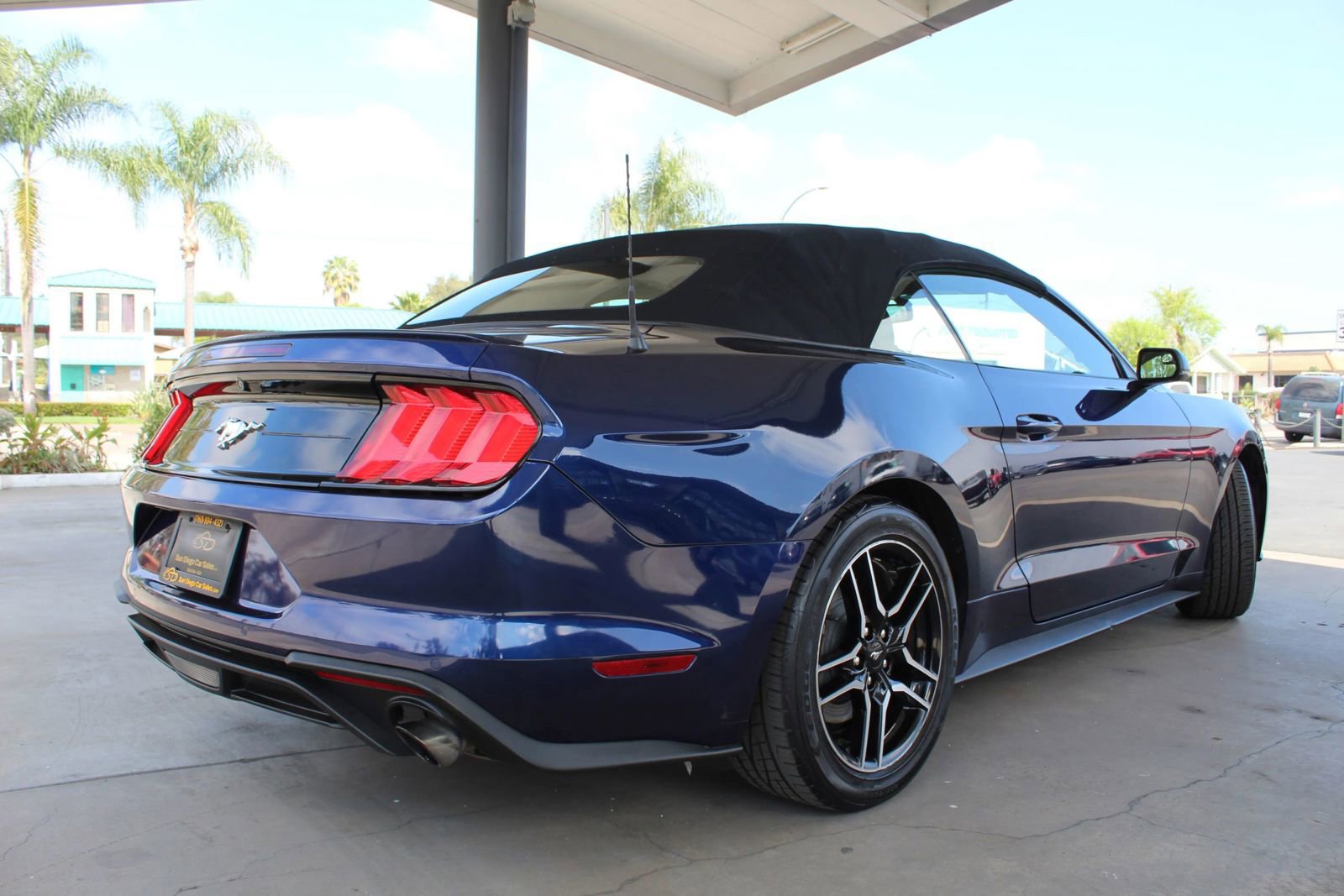Used 2019 Ford Mustang Premium image 5