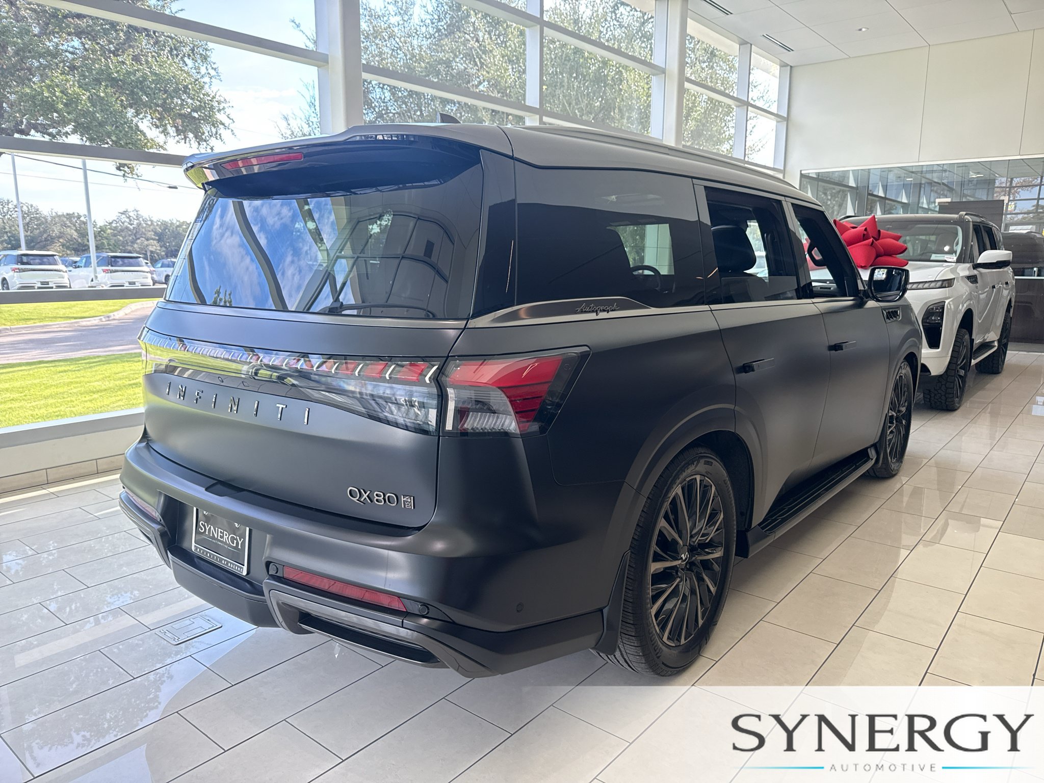New 2027 INFINITI QX80 Autograph w/ Premium Cargo Package AWD/4WD image 5