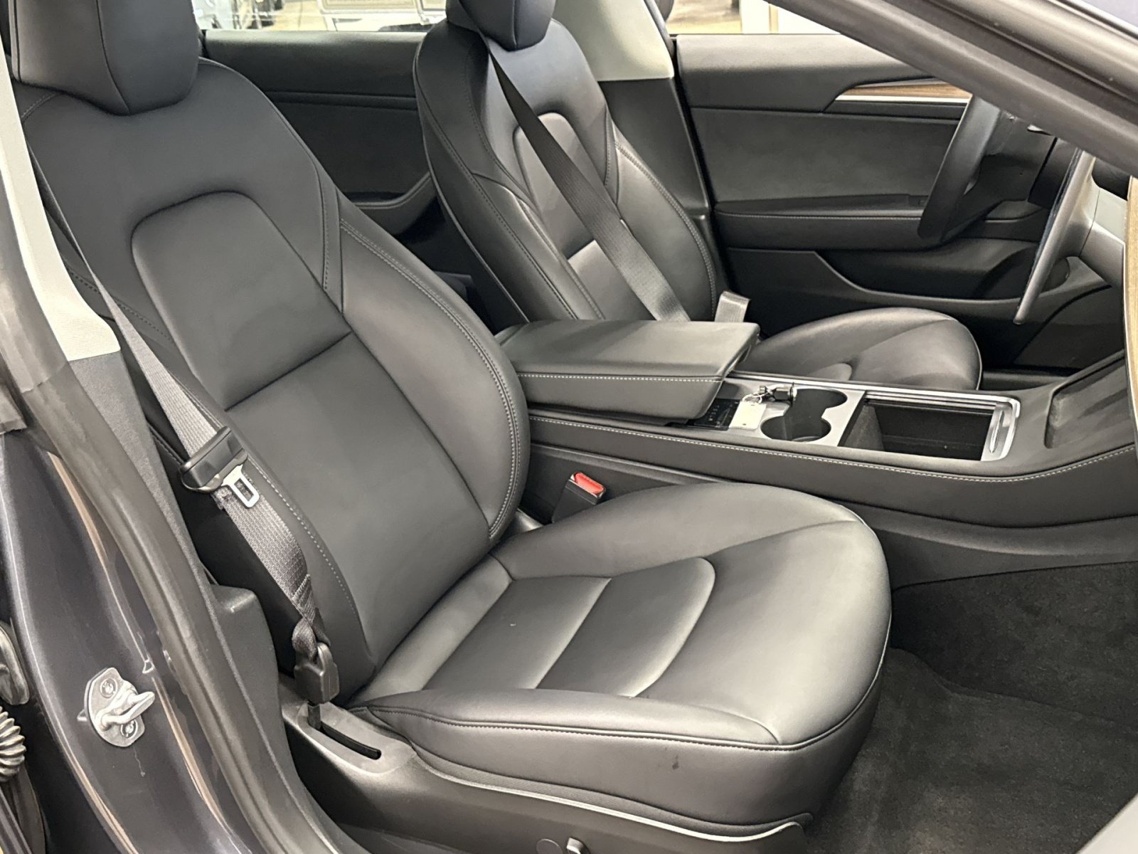 Used 2023 Tesla Model 3 Standard Range RWD image 30