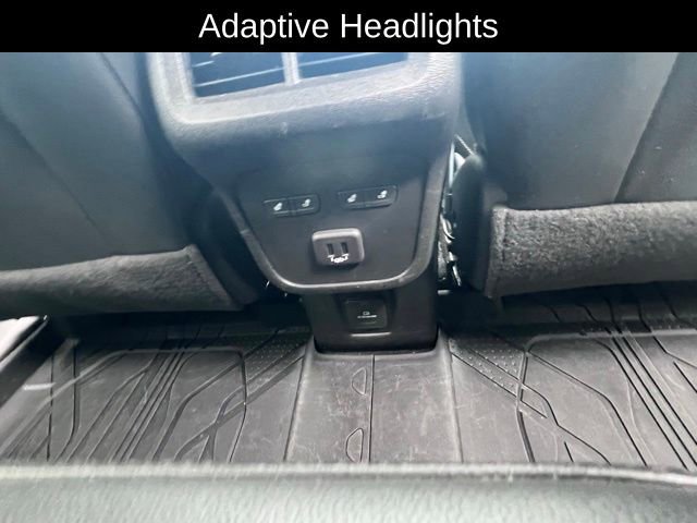 Used 2023 Chevrolet Equinox Premier FWD image 9