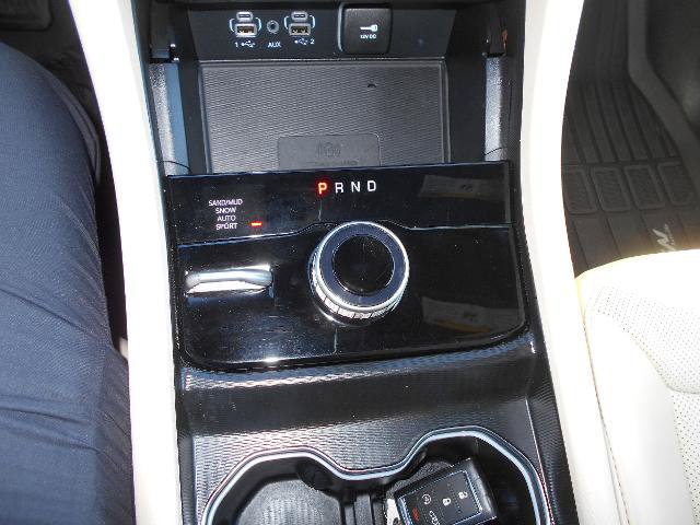 Used 2024 Jeep Grand Cherokee L Limited AWD/4WD image 8