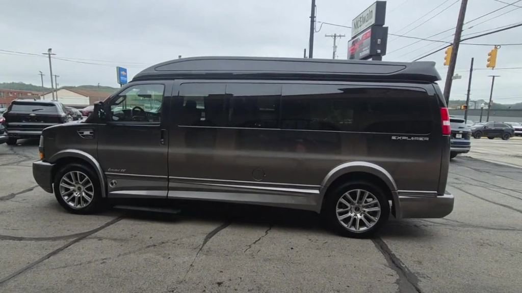 Used 2025 GMC Savana 2500 Extended w/ Driver Convenience Package RWD image 7