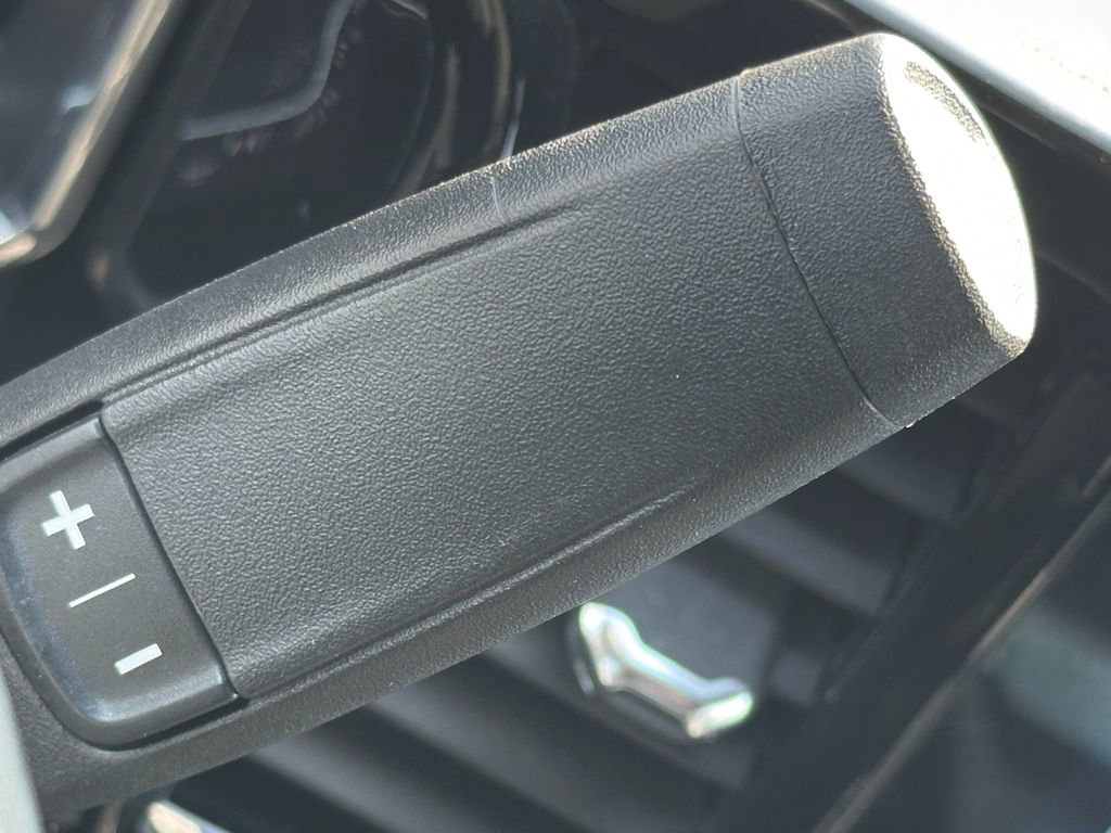 Used 2023 Chevrolet Silverado 1500 LT image 22