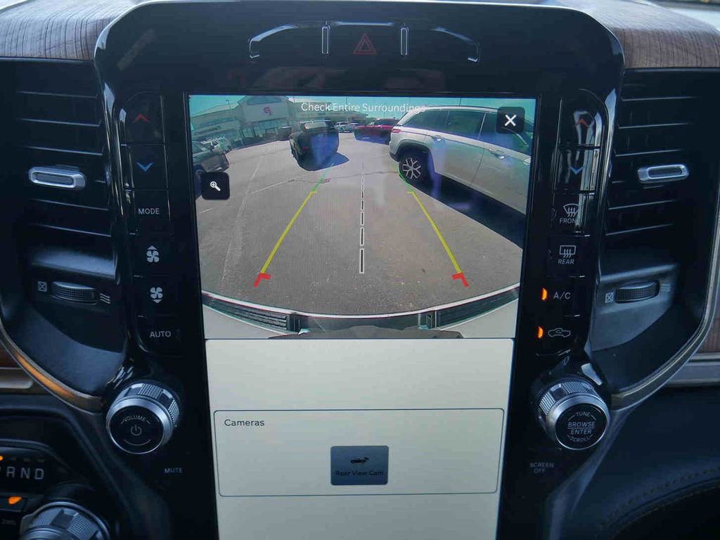 Used 2022 RAM 1500 Limited w/ Body-Colour Bumper Group image 50